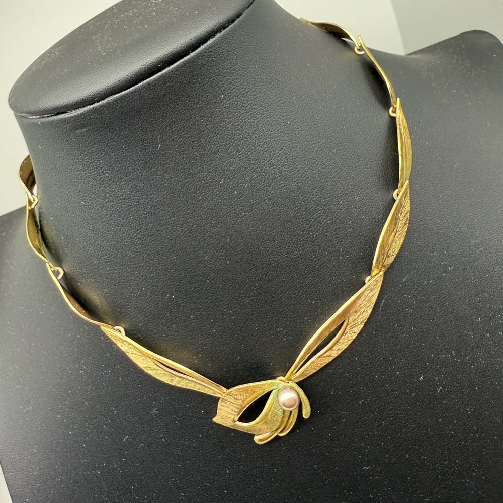 Vintage 14K‎ Gold-Plated Leaf Design Choker Necklace with Adjustable Clasp Glam
